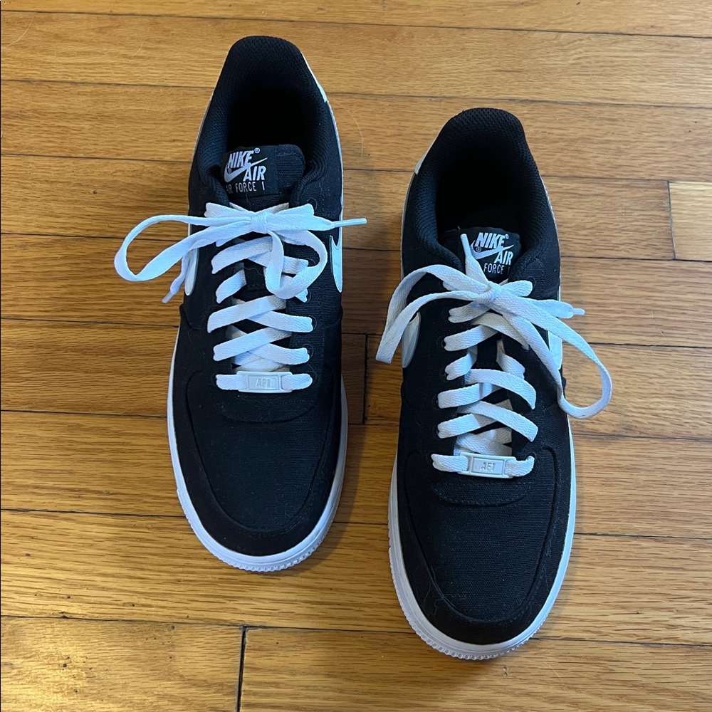 Nike Air Force 1 - Picture 2 of 4